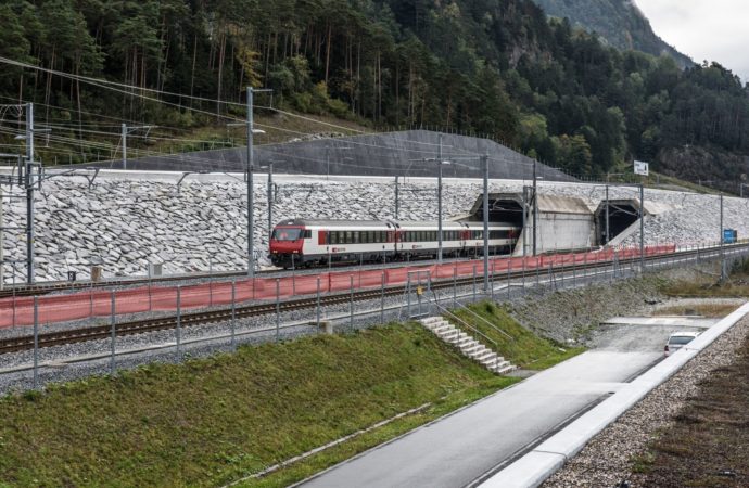 Conoce el túnel ferroviario más largo del mundo