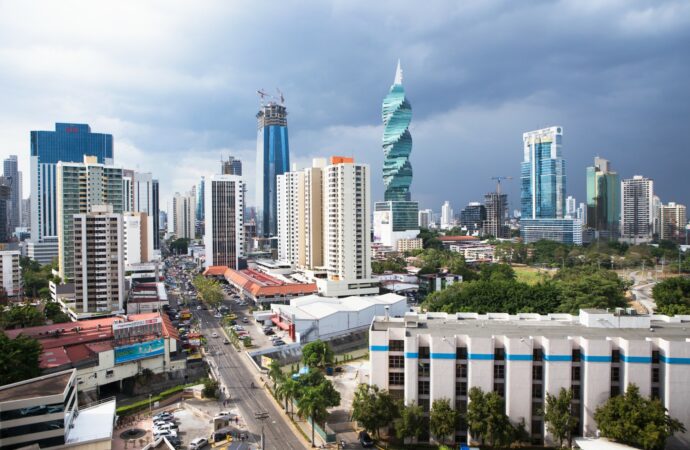 ¿Cómo comprar una propiedad en Panamá siendo extranjero?